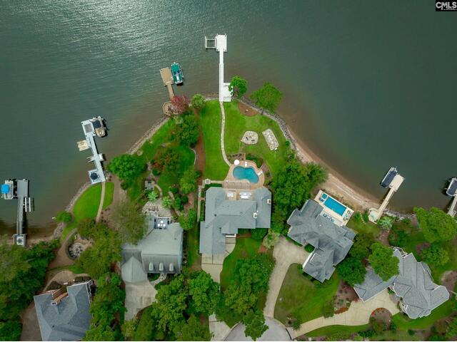 Photo of 885 Island Point Lane