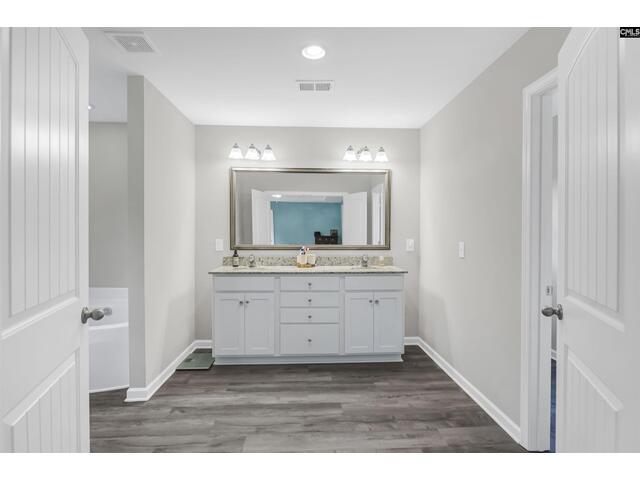 Photo of 53 Findlay Circle Photo of 53 Findlay Circle