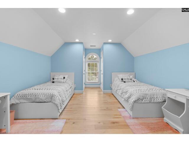 Photo of 622 Chimney Hill Road