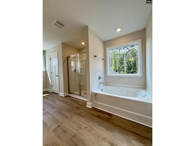 Photo of 18 Sylvan Ridge Court