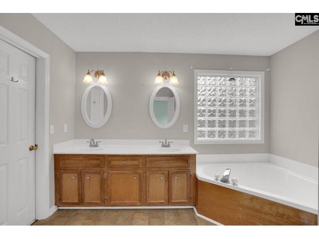 Photo of 13 Dewberry Lane Photo of 13 Dewberry Lane