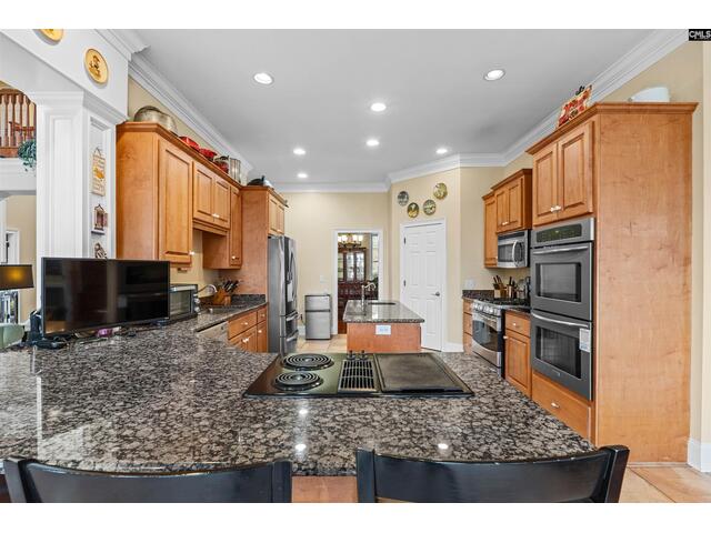 Photo of 160 Hound Hollow Road