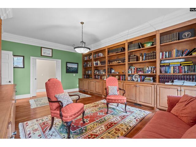 Photo of 160 Hound Hollow Road