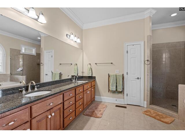 Photo of 160 Hound Hollow Road