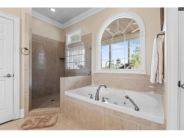 Photo of 160 Hound Hollow Road