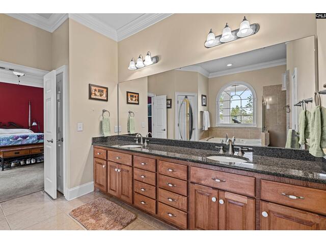 Photo of 160 Hound Hollow Road