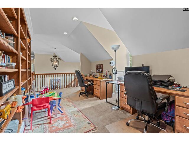 Photo of 160 Hound Hollow Road