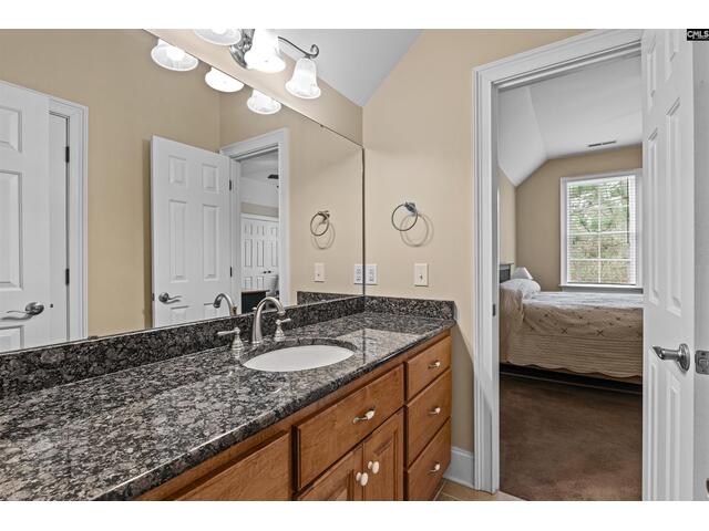 Photo of 160 Hound Hollow Road