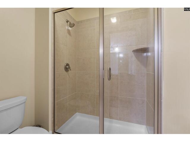 Photo of 160 Hound Hollow Road