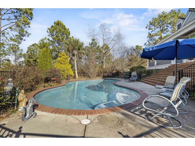 Photo of 160 Hound Hollow Road