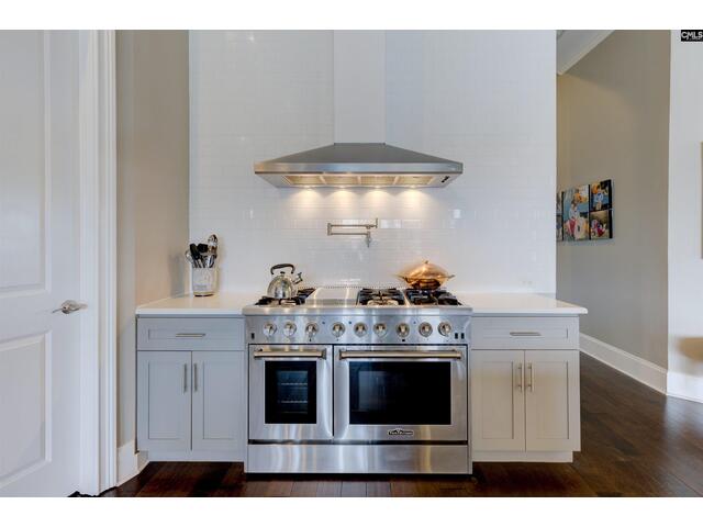 Photo of 305 Northlake Road