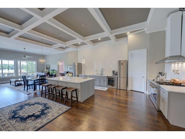 Photo of 305 Northlake Road