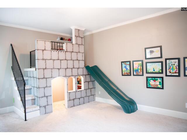 Photo of 305 Northlake Road