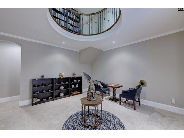 Photo of 305 Northlake Road