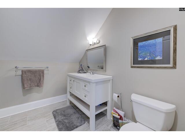 Photo of 305 Northlake Road