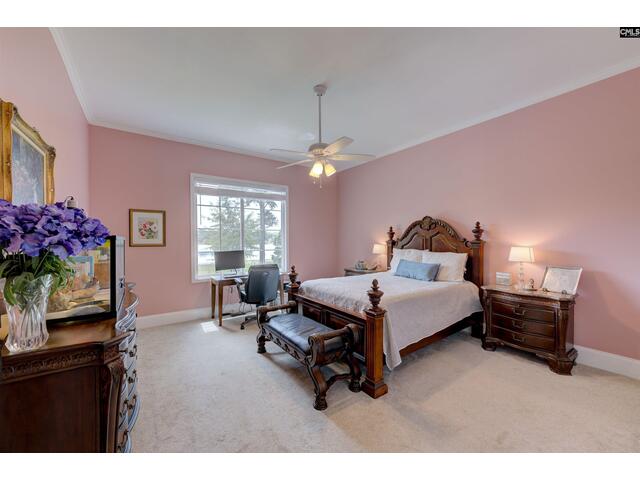 Photo of 305 Northlake Road