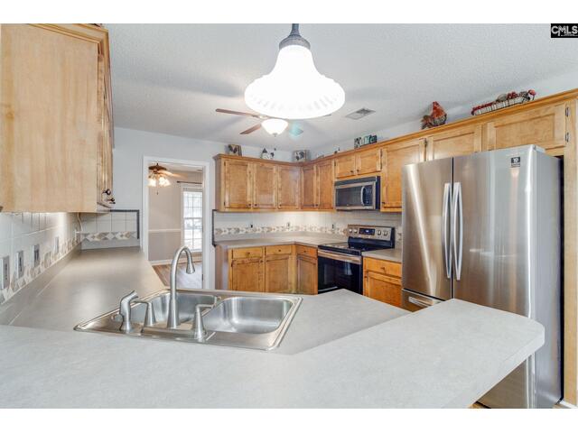 Photo of 121 Hollow Tree Court