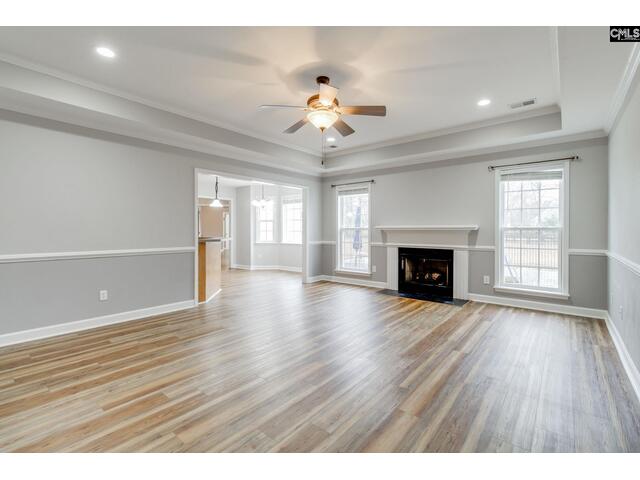 Photo of 121 Hollow Tree Court