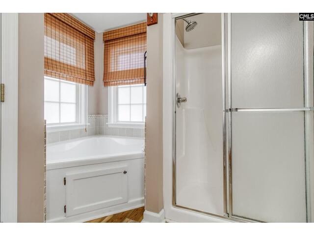 Photo of 121 Hollow Tree Court