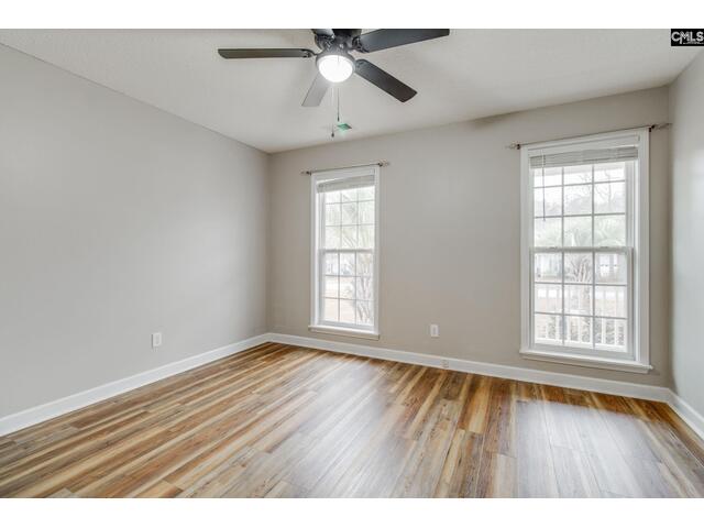 Photo of 121 Hollow Tree Court