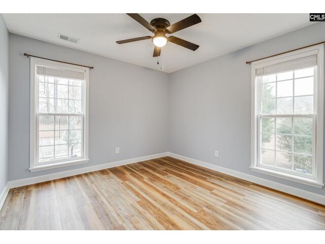 Photo of 121 Hollow Tree Court