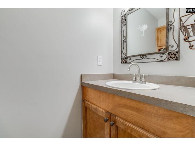 Photo of 121 Hollow Tree Court