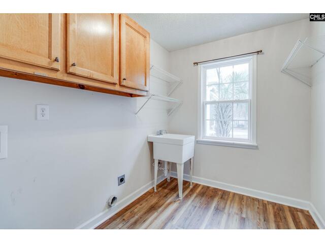 Photo of 121 Hollow Tree Court