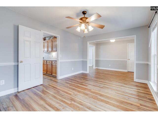 Photo of 121 Hollow Tree Court