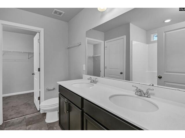 Photo of 305 Windfall Road