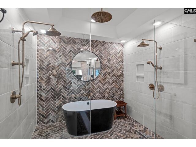 Photo of 301 Windward Point Road