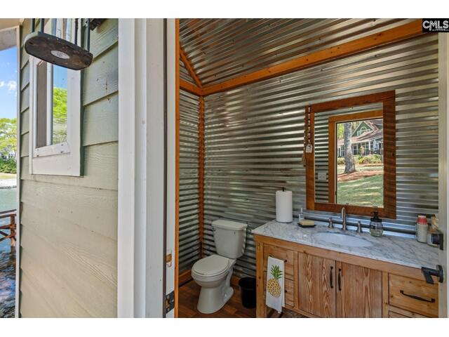 Photo of 301 Windward Point Road