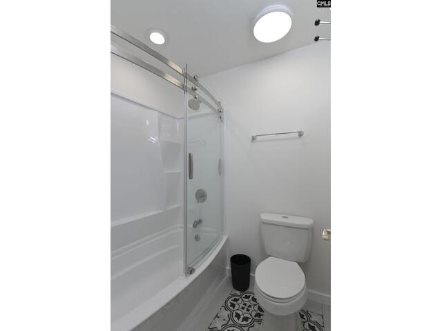Photo of 15 Glenlake Road