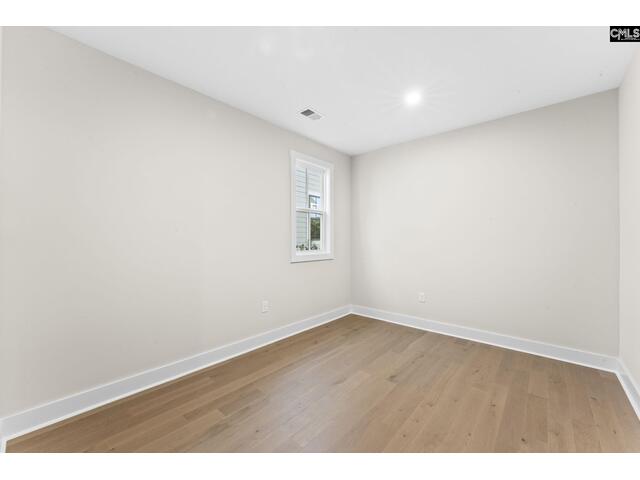 Photo of 2033 Fairway View