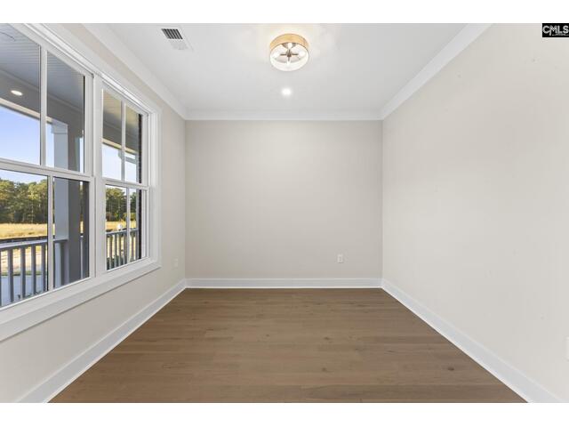 Photo of 2033 Fairway View