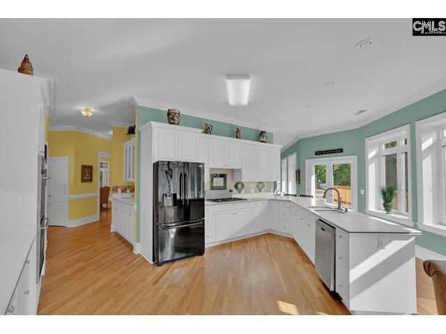 Photo of 140 Leonard Drive