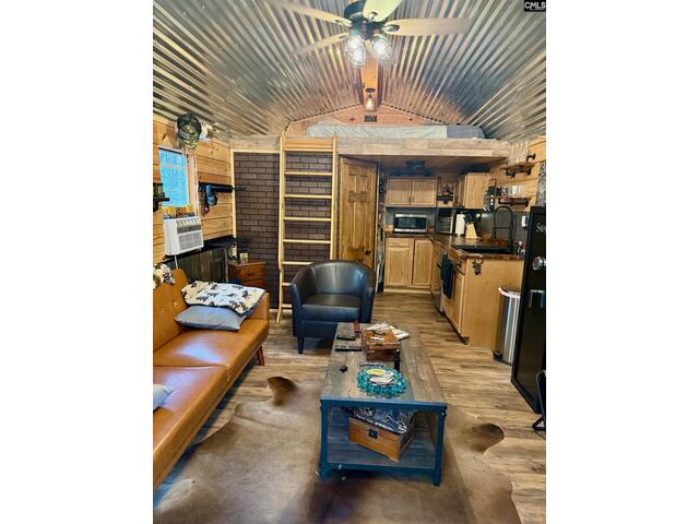 Photo of 50 Steve Free Road