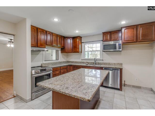 Photo of 2533 Chatsworth Road