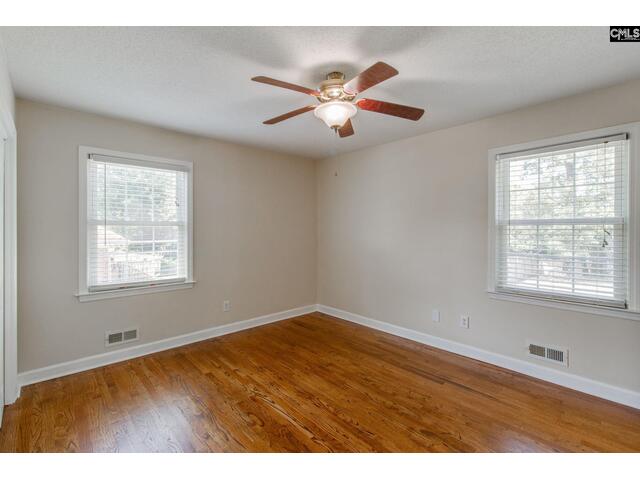 Photo of 2533 Chatsworth Road