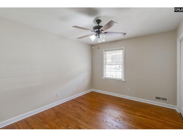 Photo of 2533 Chatsworth Road
