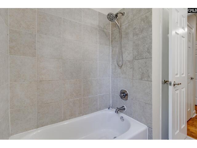 Photo of 2533 Chatsworth Road