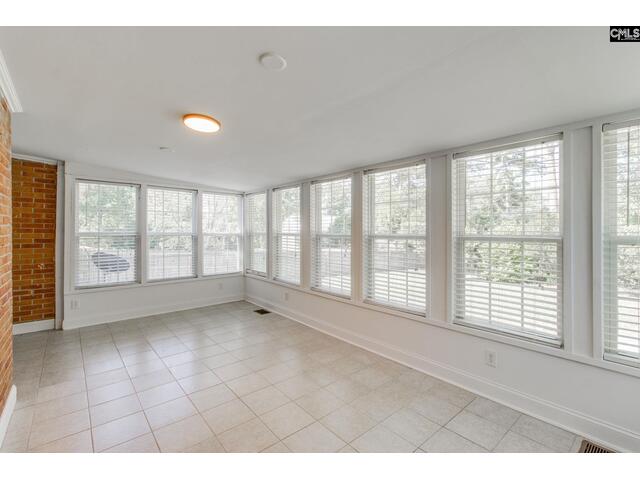 Photo of 2533 Chatsworth Road