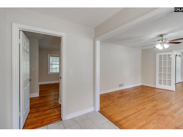 Photo of 2533 Chatsworth Road