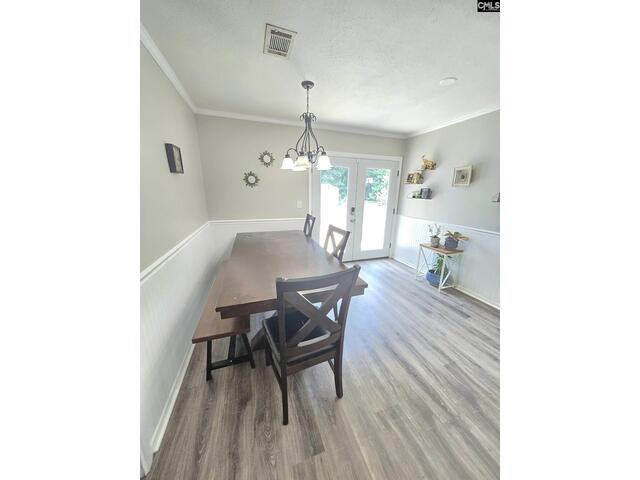 Photo of 704 Cambridge