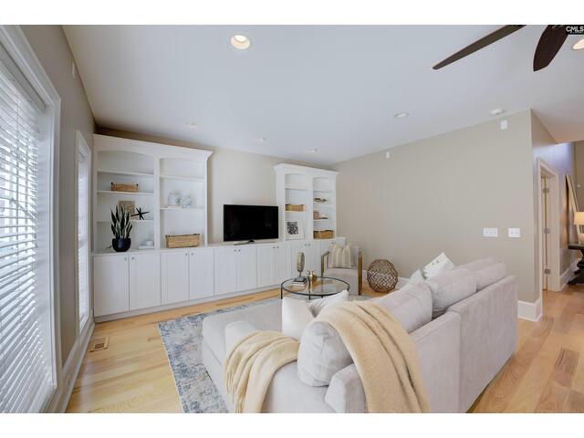 Photo of 6 Lost Dog Court