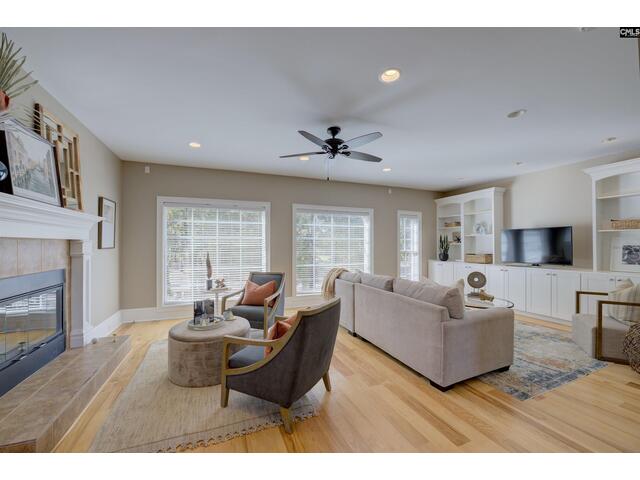 Photo of 6 Lost Dog Court