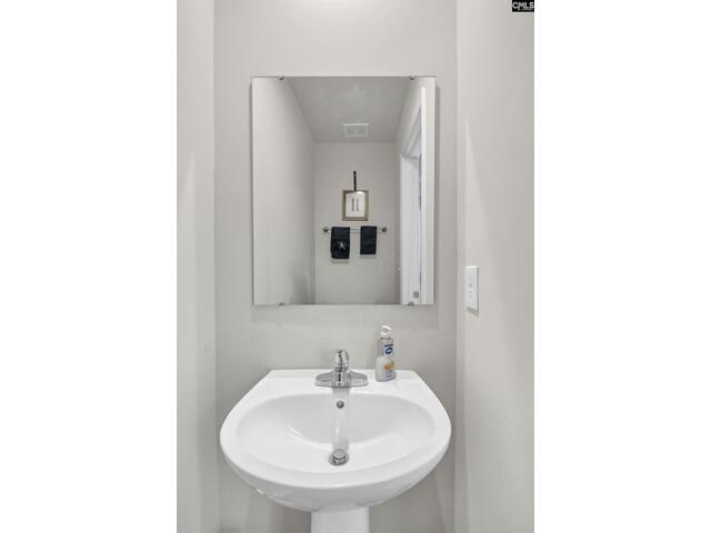 Photo of 943 Sequoia Drive