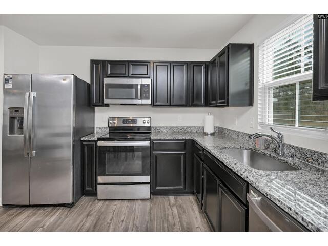 Photo of 943 Sequoia Drive