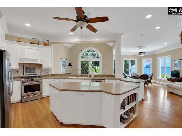 Photo of 453 Lake Estate Drive Photo of 453 Lake Estate Drive