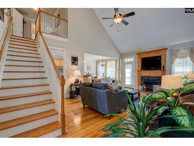 Photo of 74 Lillifield Drive Photo of 74 Lillifield Drive