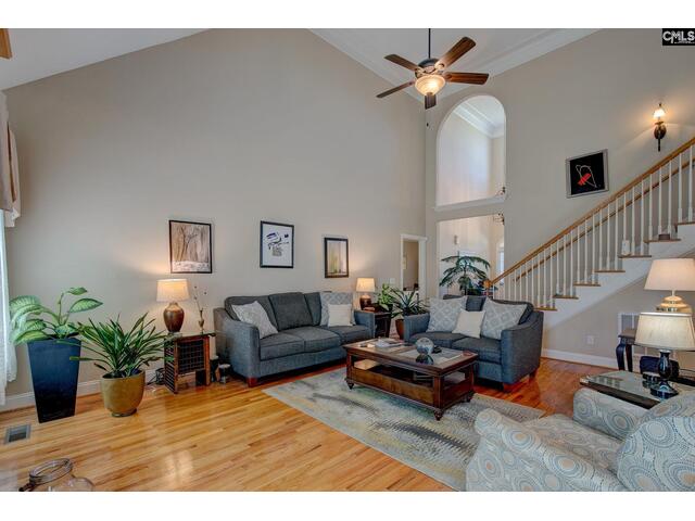 Photo of 74 Lillifield Drive Photo of 74 Lillifield Drive